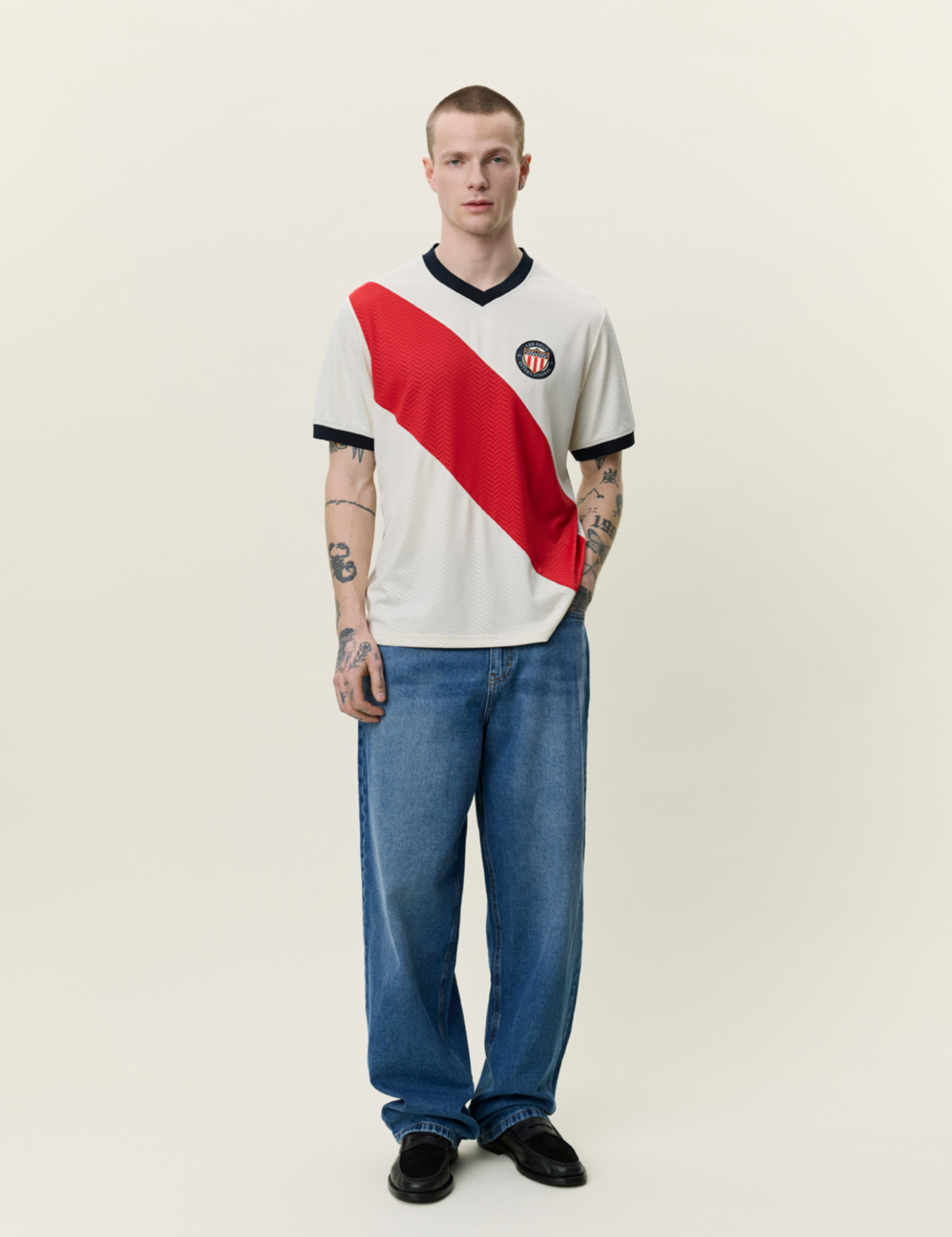 Les Deux USA United States of America Football Jersey Ivory White 2026 World Cup Soccer Merch Men’s Top for Men Lightweight Soft Sport Jerseys for Guys Athens GA Georgia Kempt Menswear Store Near Ne