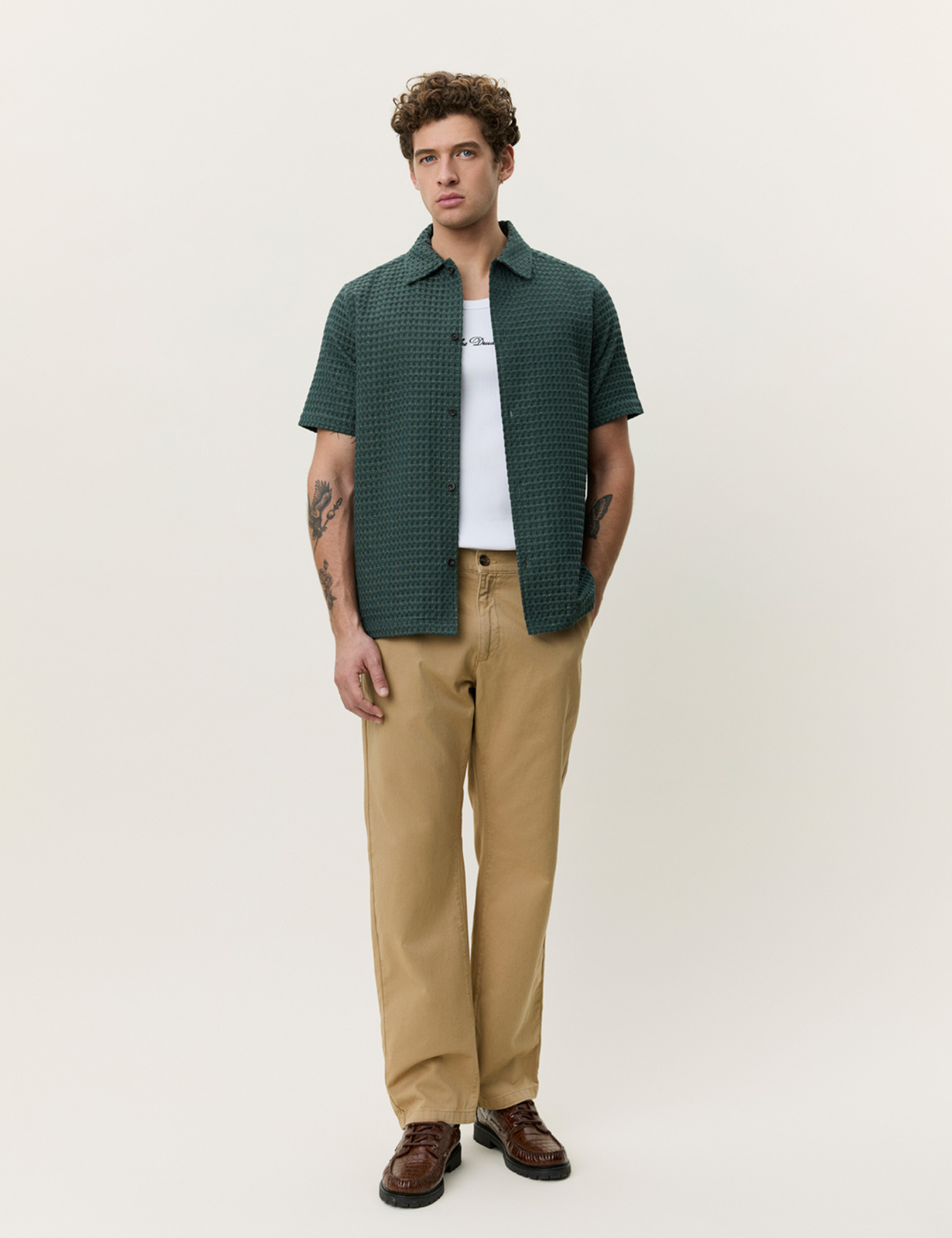 Les Deux Check Seersucker Texture Short Sleeve Shirt Pine Green Collared Button up Men’s Top for Men Vacation Shirts for Men Athens GA Georgia Kempt Menswear Store Near Me