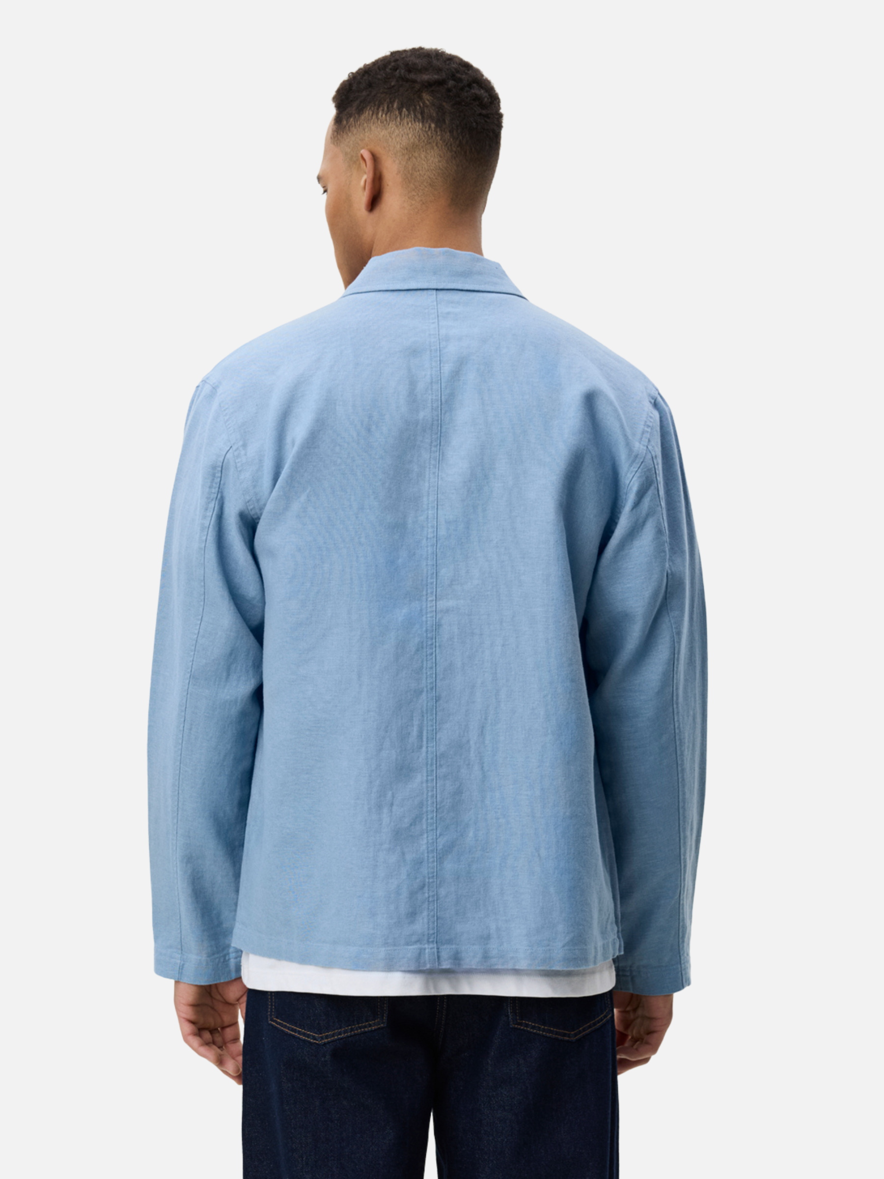 Les Deux Linen Overshirt Faded Denim Blue Chore Coat Front Pockets Collared Long Sleeve Button Up Light Spring Layer Lightweight Jacket for Summer Men’s Tops for Men Athens GA Georgia Kempt Menswear Store Near Me