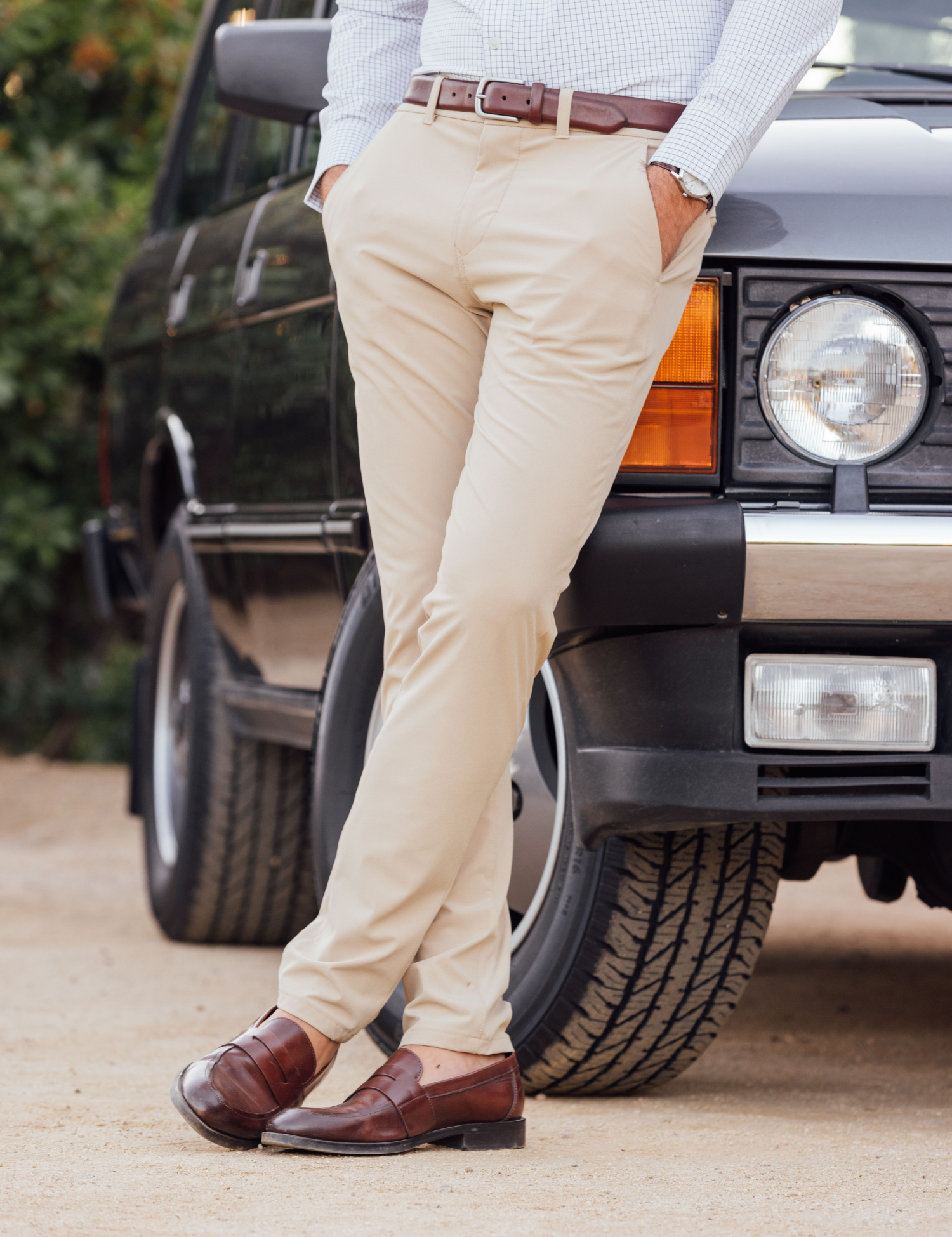 Mizzen_Main_Helmsman_Chino_Pant_Oyster_Solid.png