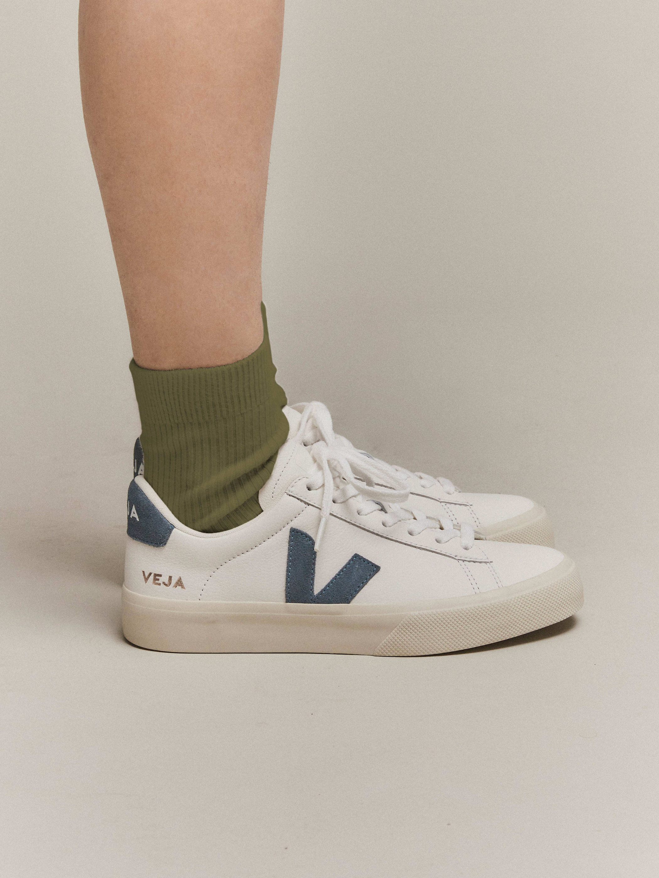 Veja Campo Leather Sneaker - Extra White California