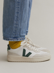 Veja V-90 Sneaker - Extra White Cyprus