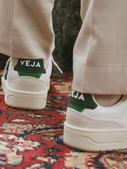 Veja V-90 Sneaker - Extra White Cyprus